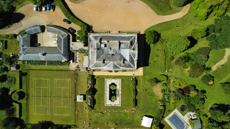 Chateau style house Northampton, A1379 (photo 40)