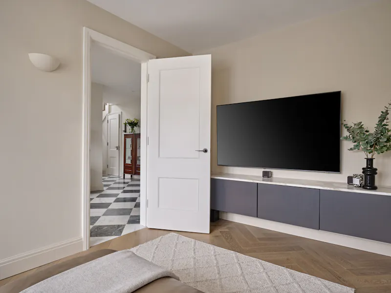 Floor - wooden at Modern detached home Elstree, D2792 (photo 5)