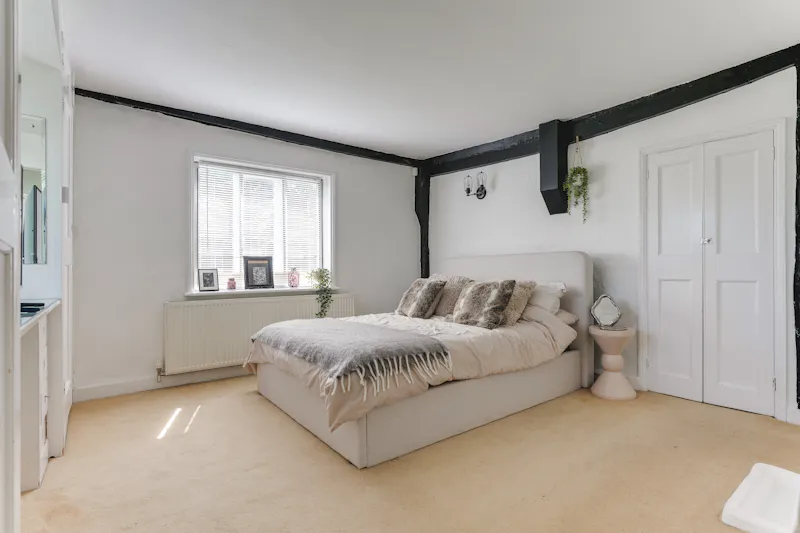 Bedroom at Grade 1 Listed Manor House, G322 (photo 24)