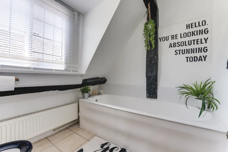 Bathroom at Grade 1 Listed Manor House, G322 (photo 26)