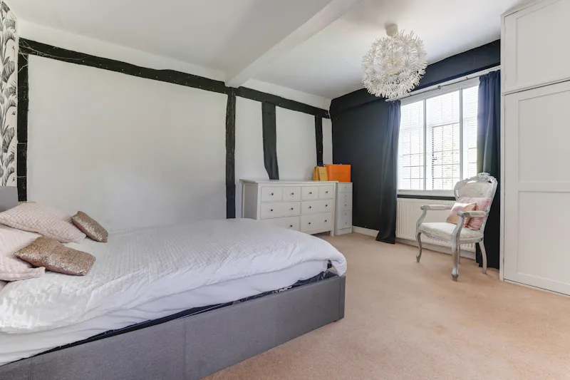 Bedroom at Grade 1 Listed Manor House, G322 (photo 31)