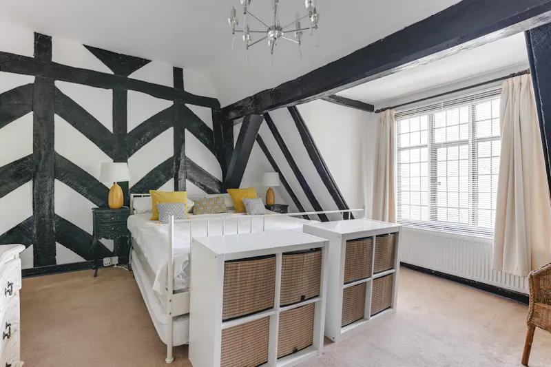 Grade 1 Listed Manor House, G322 (photo 37)