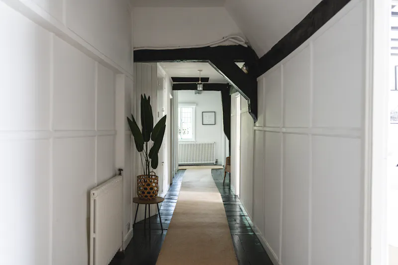 Beams at Grade 1 Listed Manor House, G322 (photo 22)