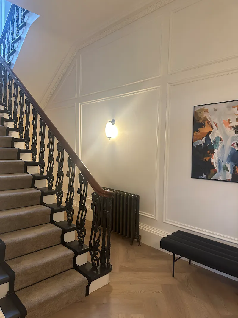 Staircase at Elegant Merseyside Mansion, B2061 (photo 4)