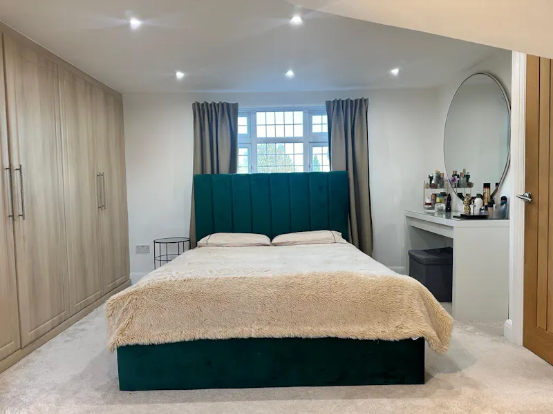 Hornchurch family home, D2800 (photo 23)