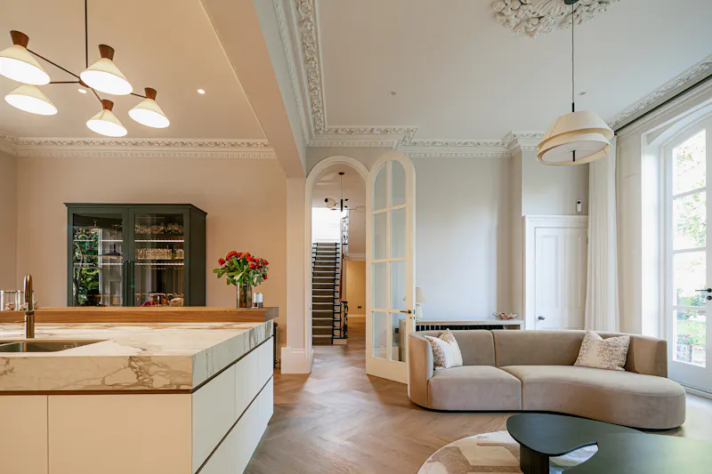 Open plan at Elegant Merseyside Mansion, B2061 (photo 7)