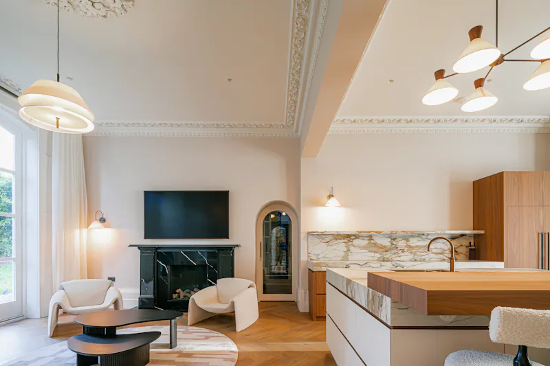Elegant Merseyside Mansion, B2061 (photo 8)
