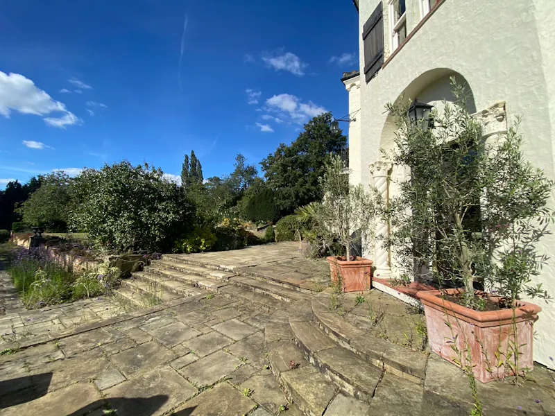 Mill Hill Spanish Villa, D2790 (photo 40)