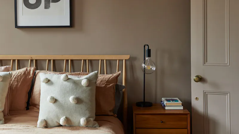 Earthy Walthamstow Home, B2062 (photo 14)