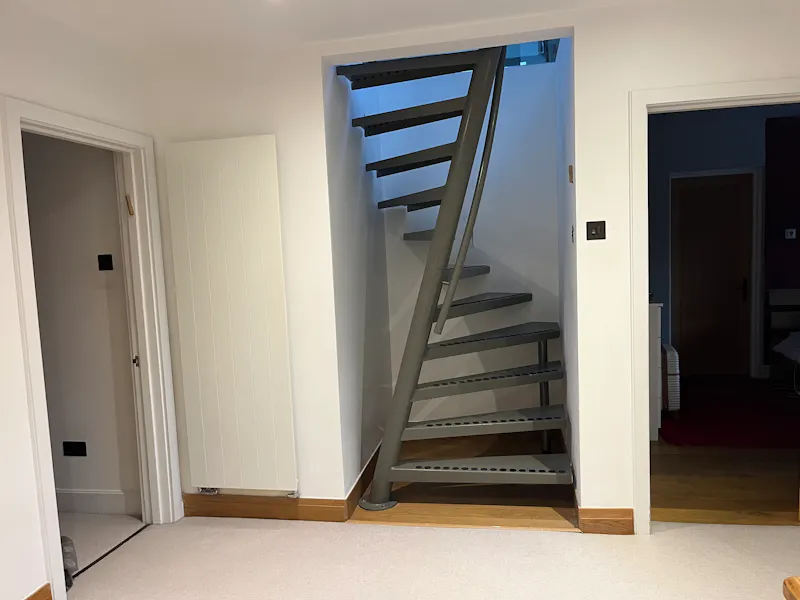 Staircase at 1930's style Bushey Heath Home, D2803 (photo 15)