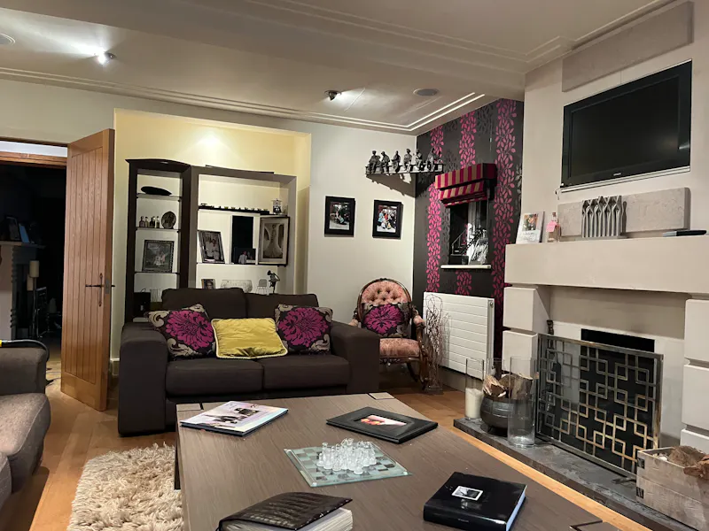 1930's style Bushey Heath Home, D2803 (photo 6)