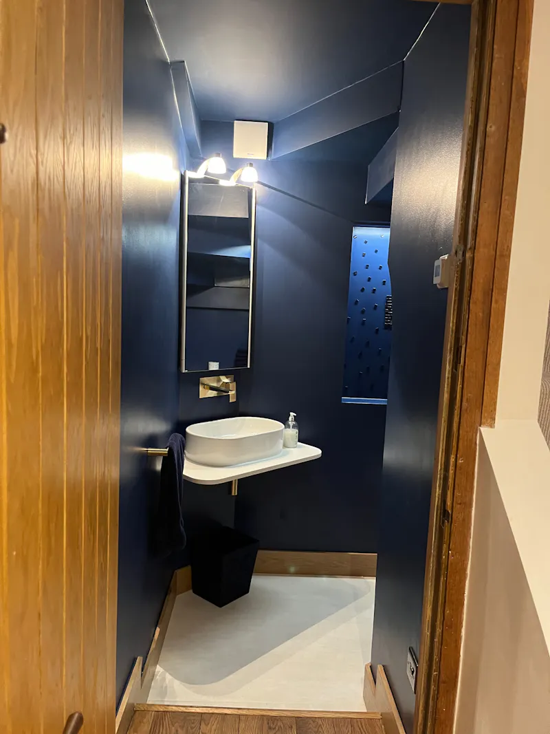 Bathroom at 1930's style Bushey Heath Home, D2803 (photo 18)