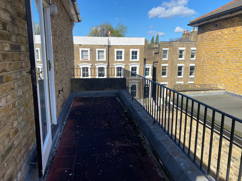 Balcony at De Beauvoir family townhouse, A1646 (photo 46)