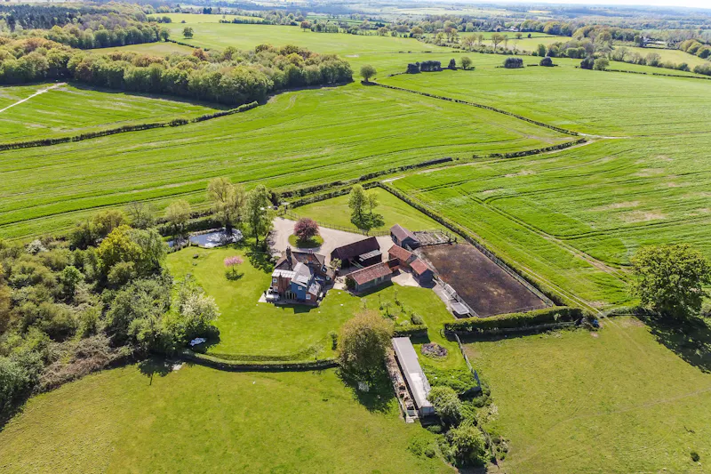 Views - country at Farm house near St Albans , L721 (photo 48)