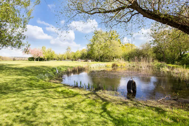 Pond at Farm house near St Albans , L721 (photo 29)