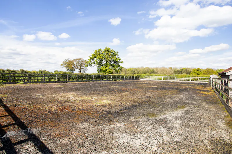 Farm house near St Albans , L721 (photo 35)