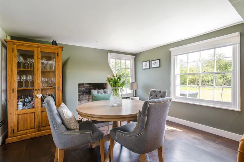 Farm house near St Albans , L721 (photo 8)