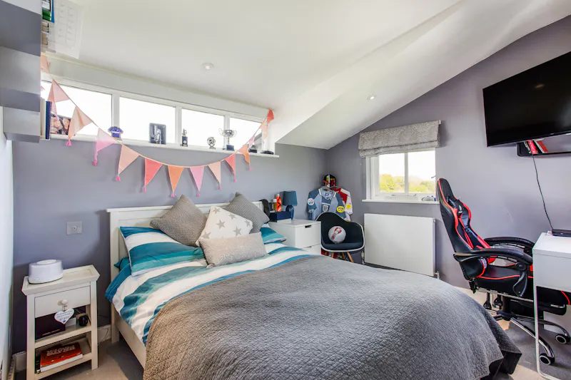 Bedroom at Farm house near St Albans , L721 (photo 24)