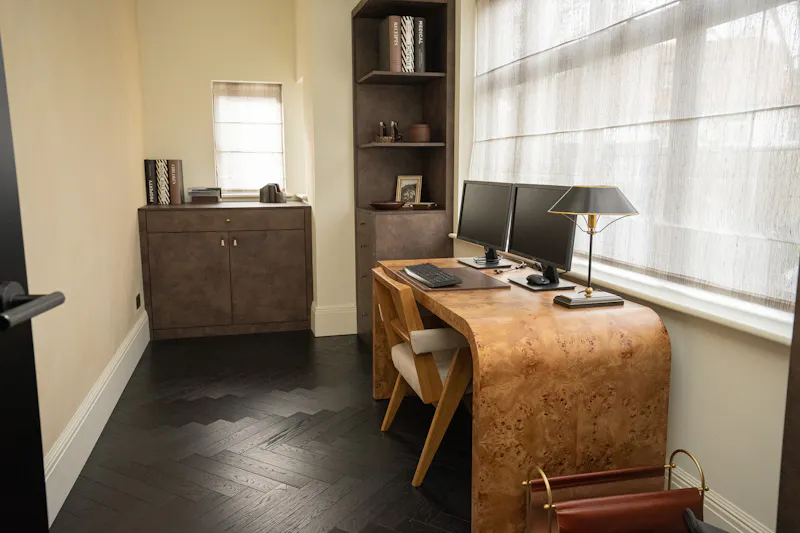 Study at Luxury Mill Hill home, D2804 (photo 26)
