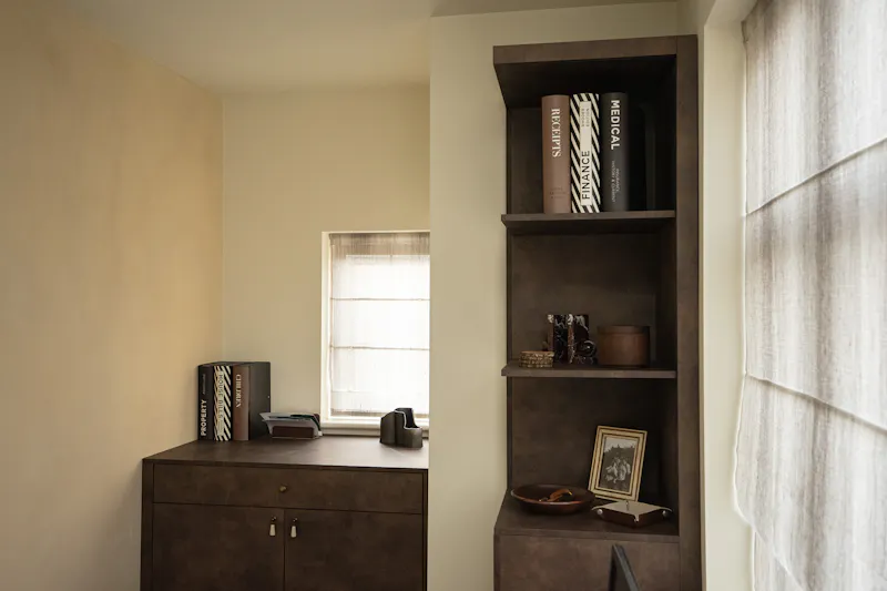 Luxury Mill Hill home, D2804 (photo 28)