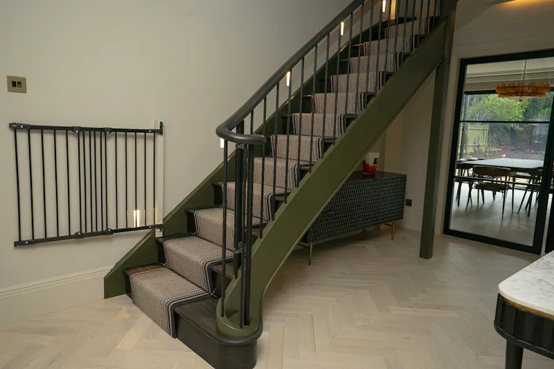 Luxury Mill Hill home, D2804 (photo 23)