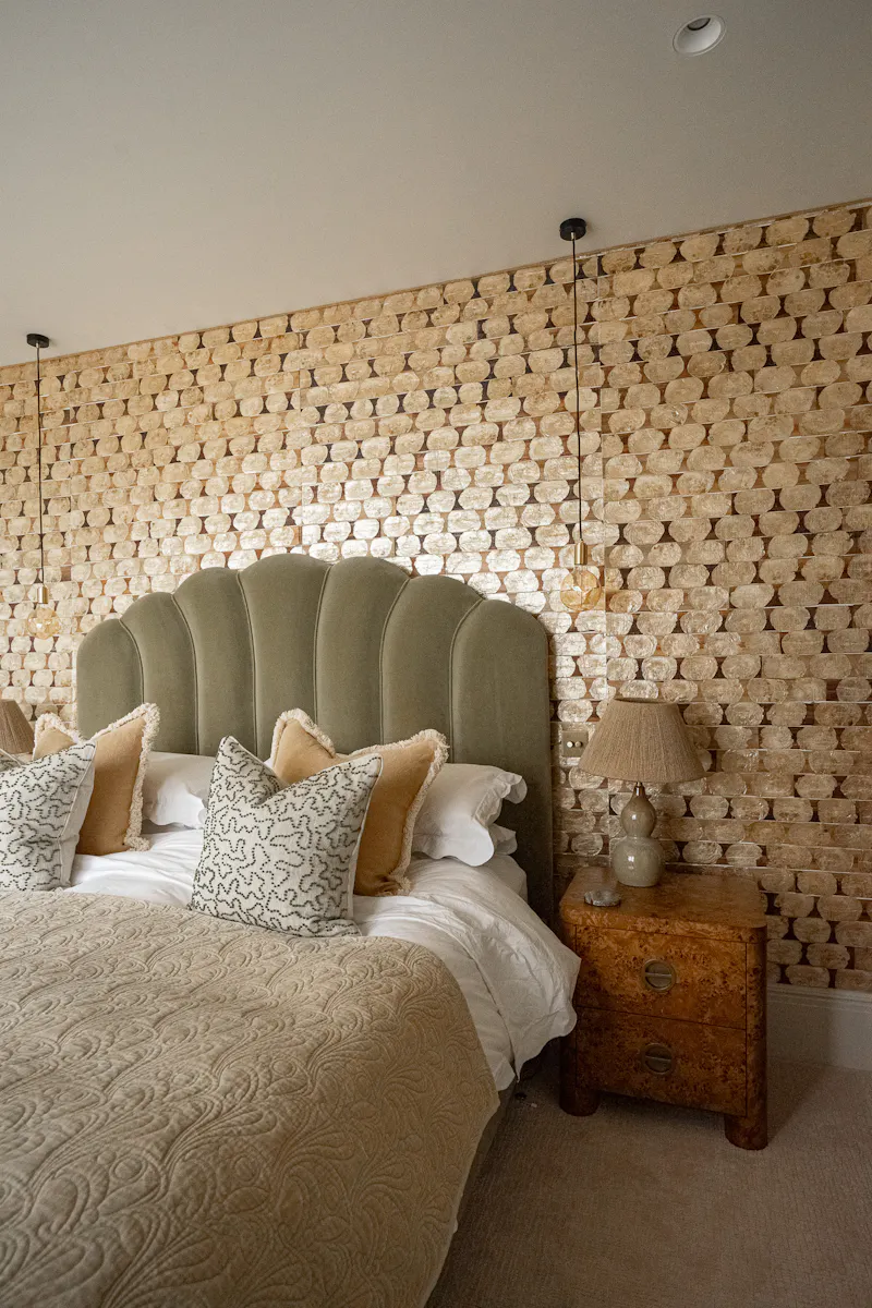 Luxury Mill Hill home, D2804 (photo 31)