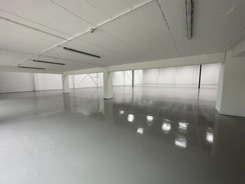 Versatile Brentford Studios, N560 (photo 13)