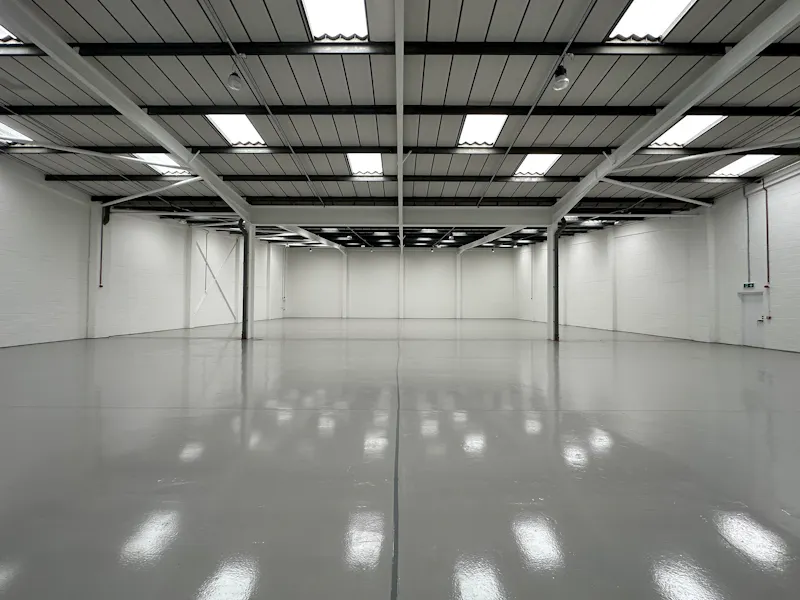 Versatile Brentford Studios, N560 (photo 14)