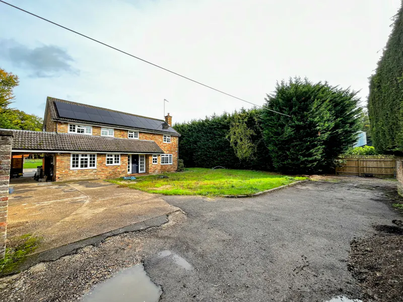 Modern Buckinghamshire Home, D2805 (photo 23)
