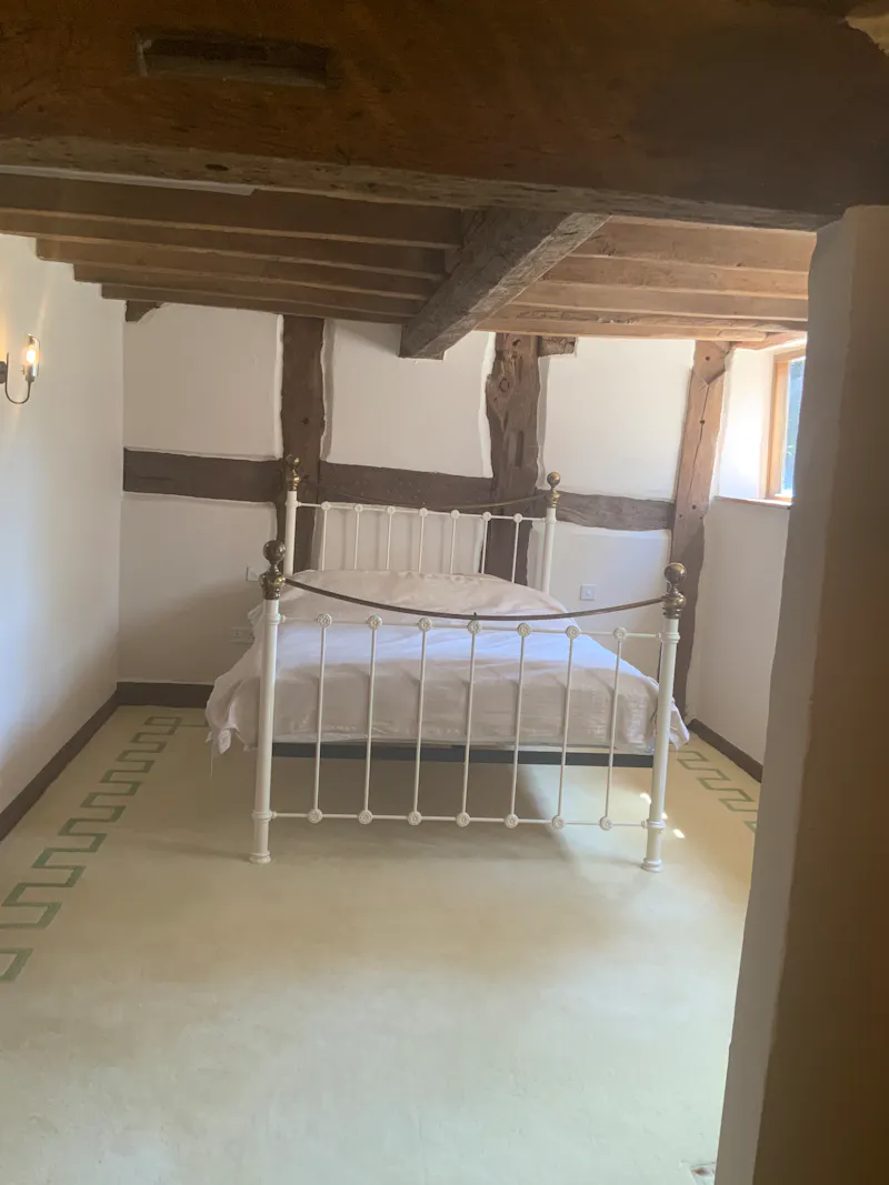 Beams at Cosy Warwickshire Barn House, L762 (photo 14)