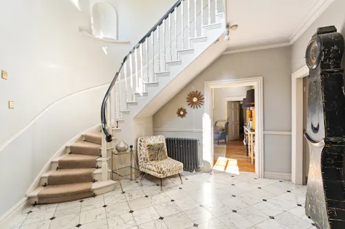 Grand Country House Bayford, A1717