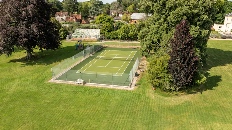 Tennis court at Grand Upham Estate, A1647 (photo 12)