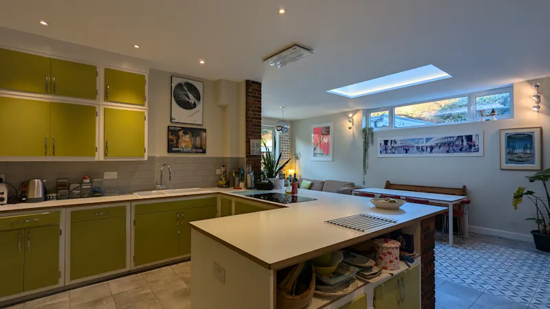 Floor - tiled at Authentic 60s Streatham house, D2128 (photo 12)