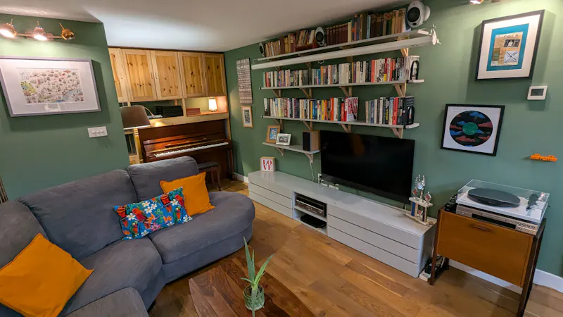 Authentic 60s Streatham house, D2128 (photo 19)