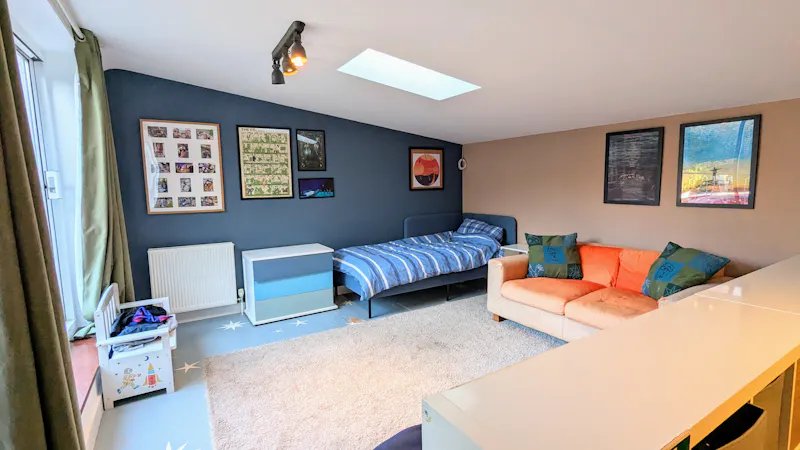Bedroom - child's at Authentic 60s Streatham house, D2128 (photo 34)