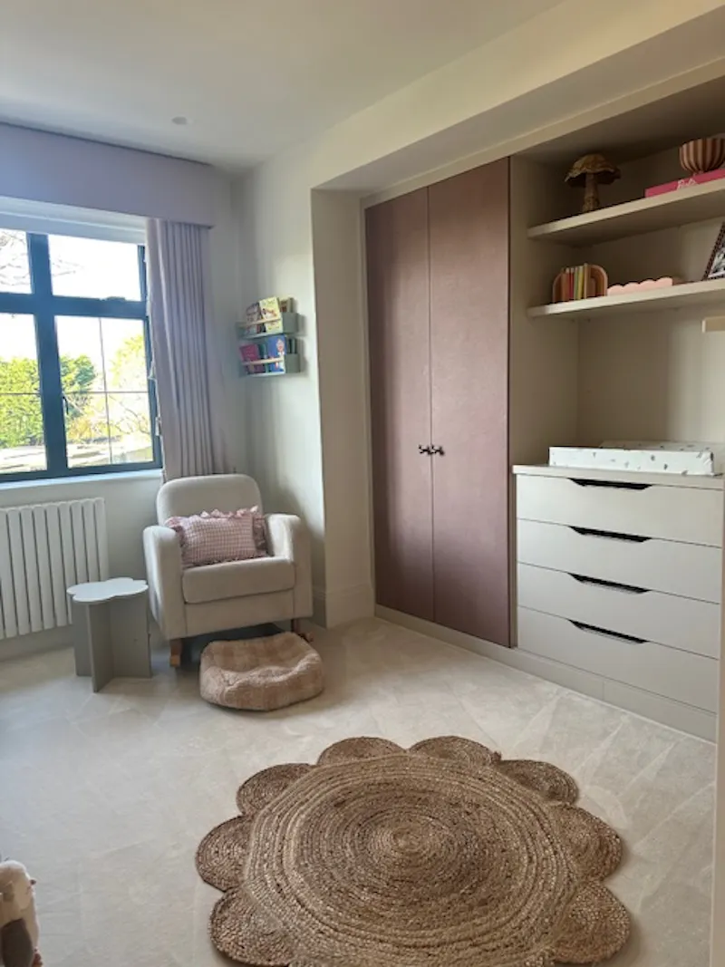 Luxury Mill Hill home, D2804 (photo 49)