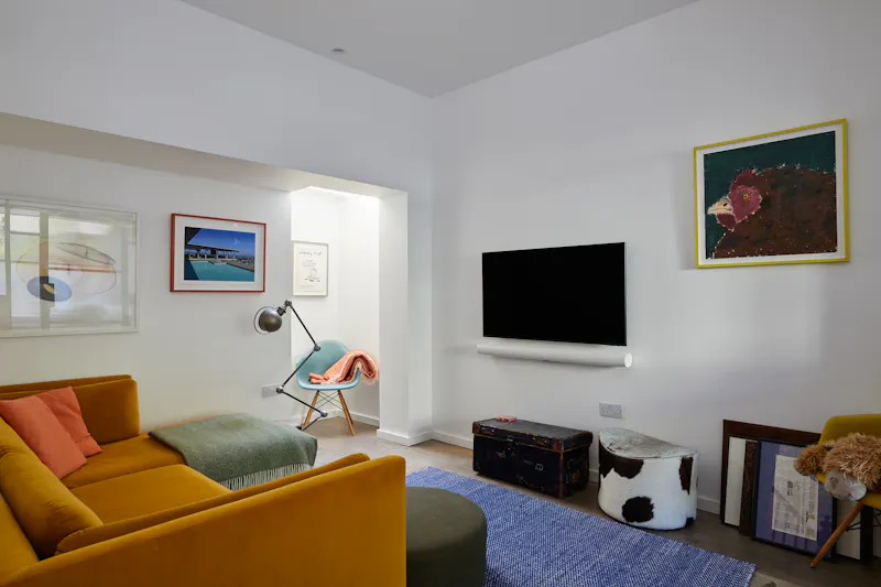 Floor - wooden at Classy Putney Townhouse, B2067 (photo 4)