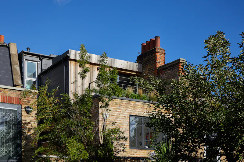 Classy Putney Townhouse, B2067 (photo 1)