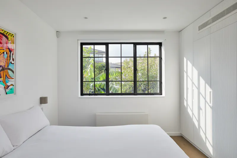 Crittall windows at Classy Putney Townhouse, B2067 (photo 14)