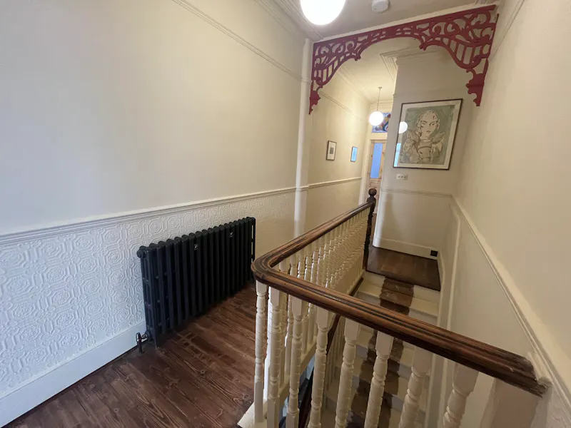 Staircase at Inviting Wood Green Terrace, B2068 (photo 15)