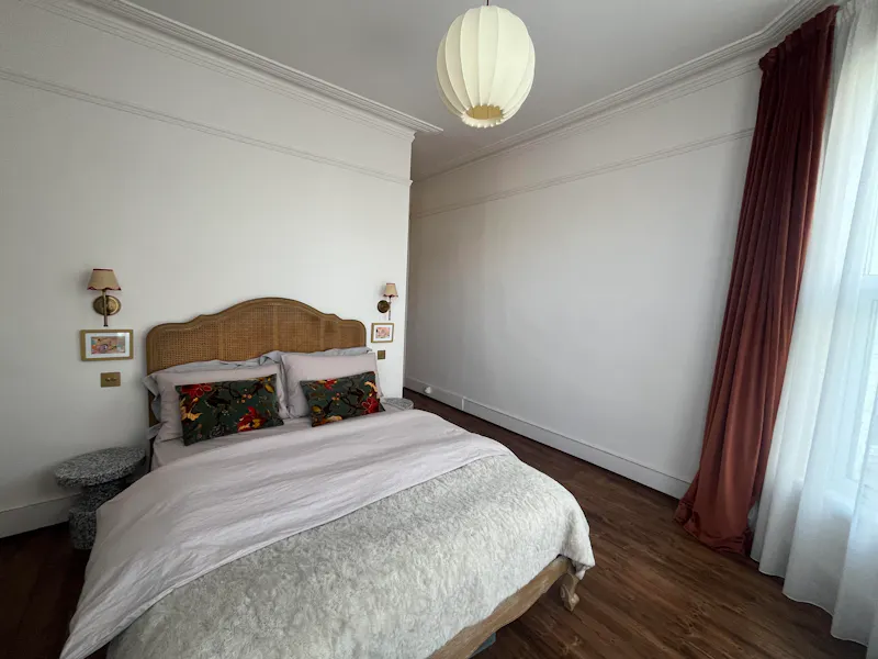 Floor - wooden at Inviting Wood Green Terrace, B2068 (photo 26)
