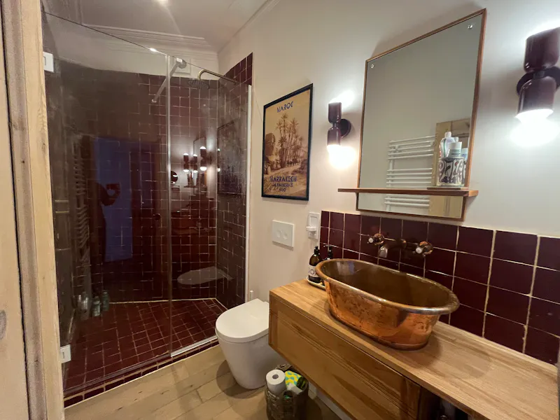 Bathroom at Inviting Wood Green Terrace, B2068 (photo 24)
