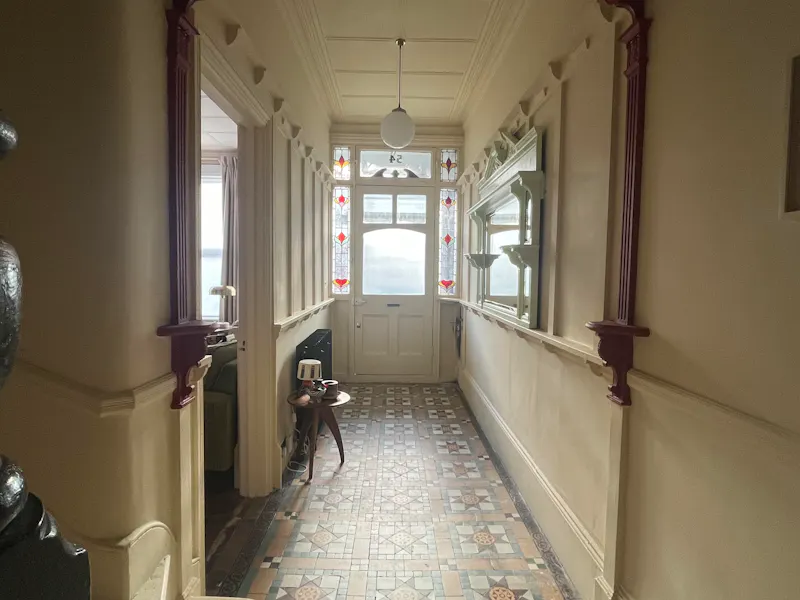 Panelling at Inviting Wood Green Terrace, B2068 (photo 2)