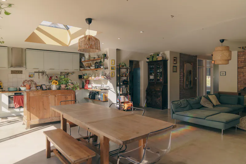 Open plan at Suburban Lichfield Home, D2807 (photo 8)