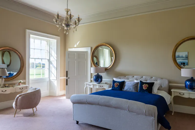 Crittall windows at Impeccable Yorkshire Manor, A1648 (photo 20)