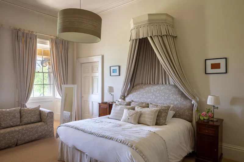 Crittall windows at Impeccable Yorkshire Manor, A1648 (photo 22)