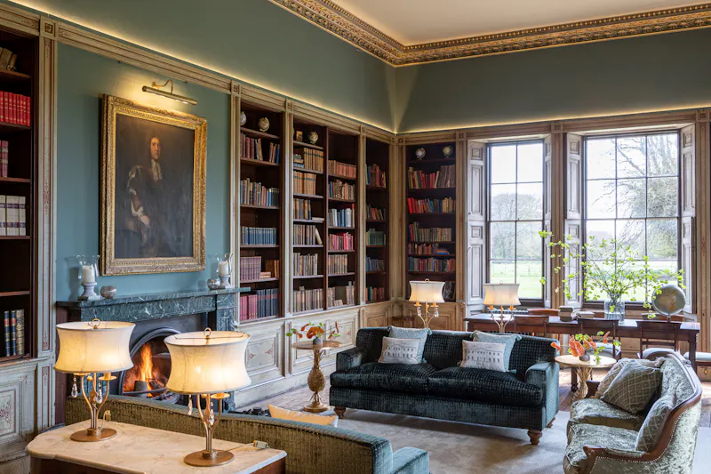 Sitting room at Impeccable Yorkshire Manor, A1648 (photo 6)