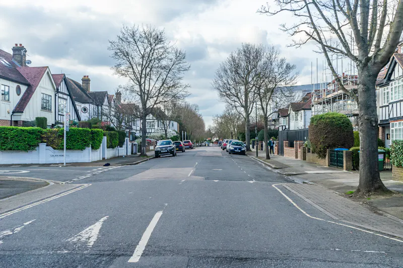 Mid-century Elegance in Barnes, E539 (photo 74)