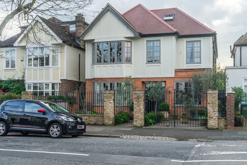 Mid-century Elegance in Barnes, E539 (photo 73)