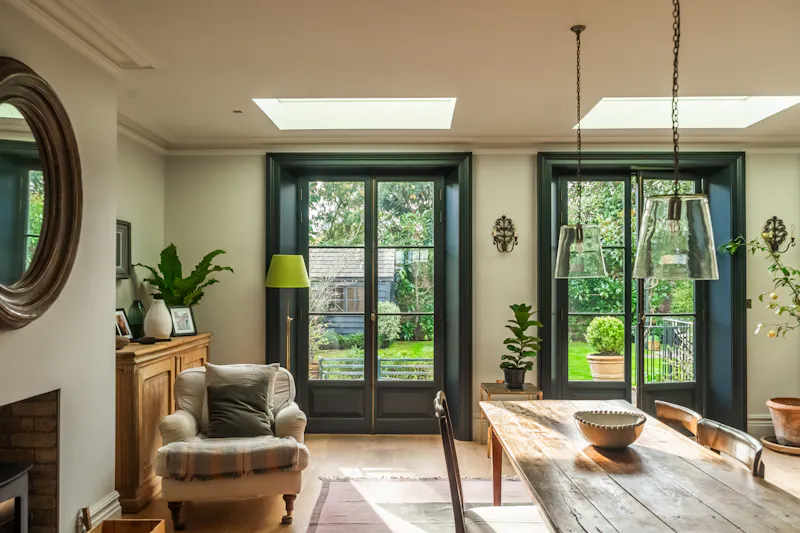Mid-century Elegance in Barnes, E539 (photo 11)